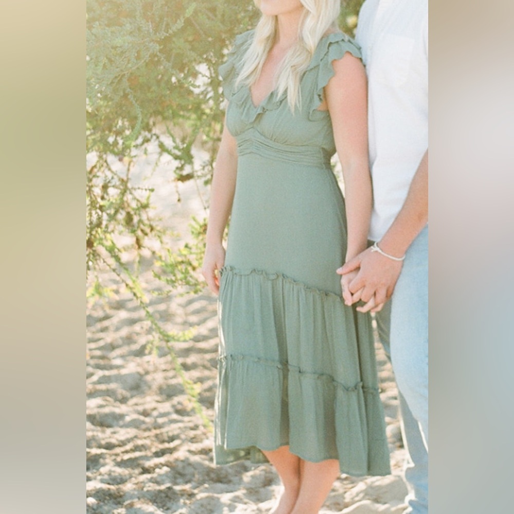 Illa Illa Green Midi Ruffle Dress - Picture 2 of 5